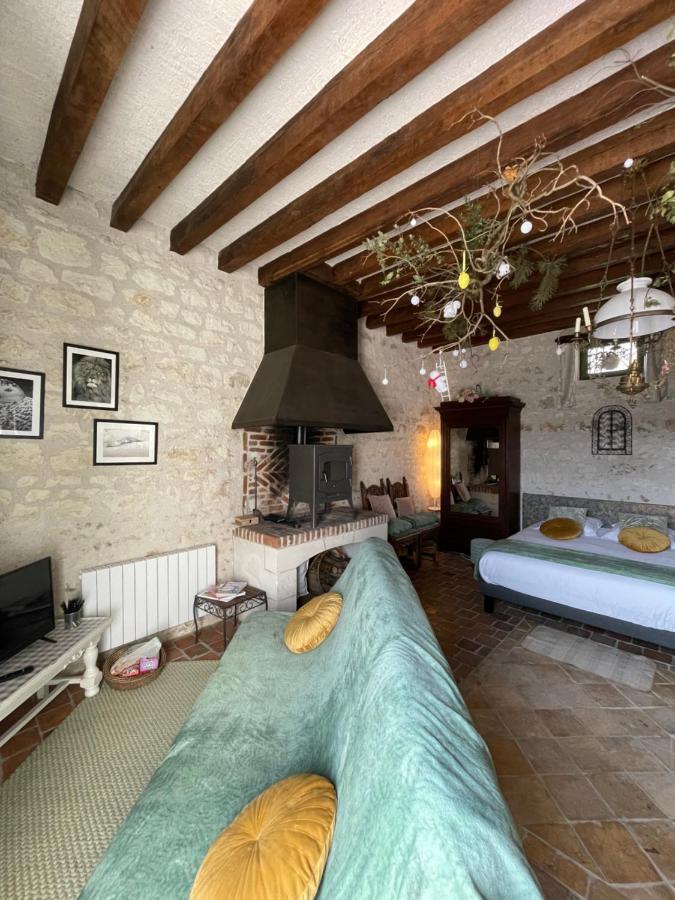 Le Relais, La Dormance, Le Bois Dormant Hotell Châteauvieux Exteriör bild