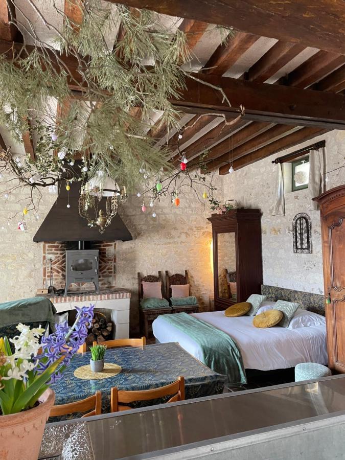 Le Relais, La Dormance, Le Bois Dormant Hotell Châteauvieux Exteriör bild