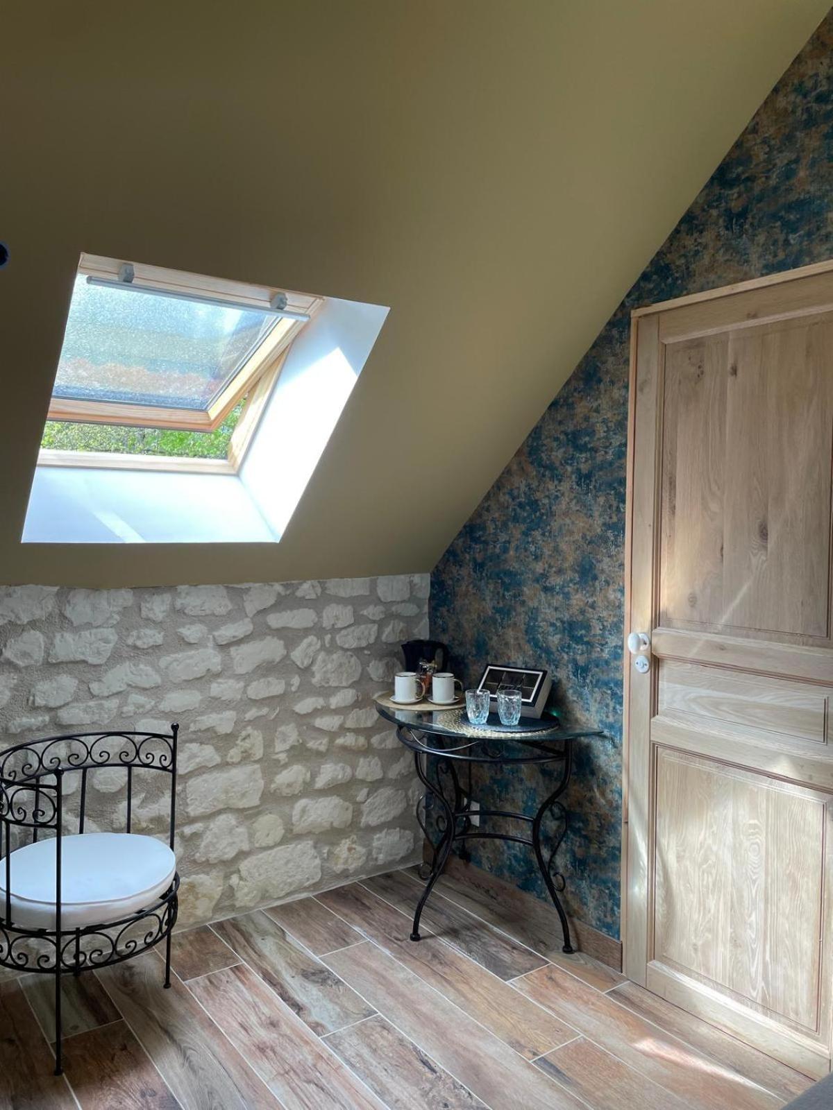 Le Relais, La Dormance, Le Bois Dormant Hotell Châteauvieux Exteriör bild