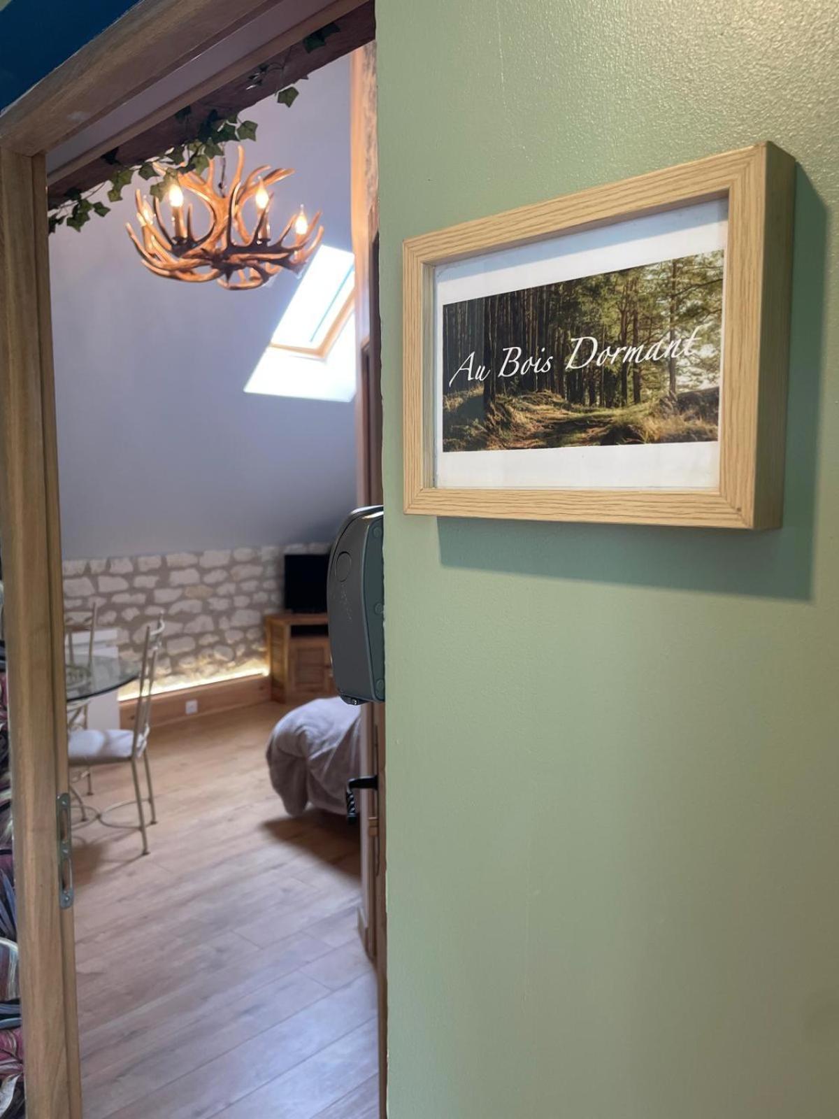 Le Relais, La Dormance, Le Bois Dormant Hotell Châteauvieux Exteriör bild
