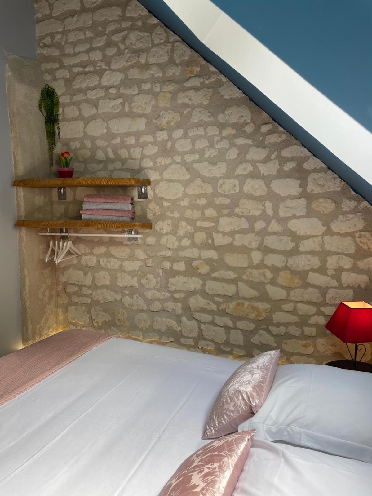 Le Relais, La Dormance, Le Bois Dormant Hotell Châteauvieux Exteriör bild
