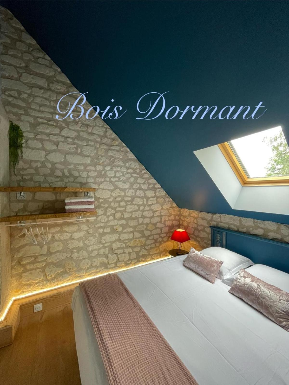 Le Relais, La Dormance, Le Bois Dormant Hotell Châteauvieux Exteriör bild